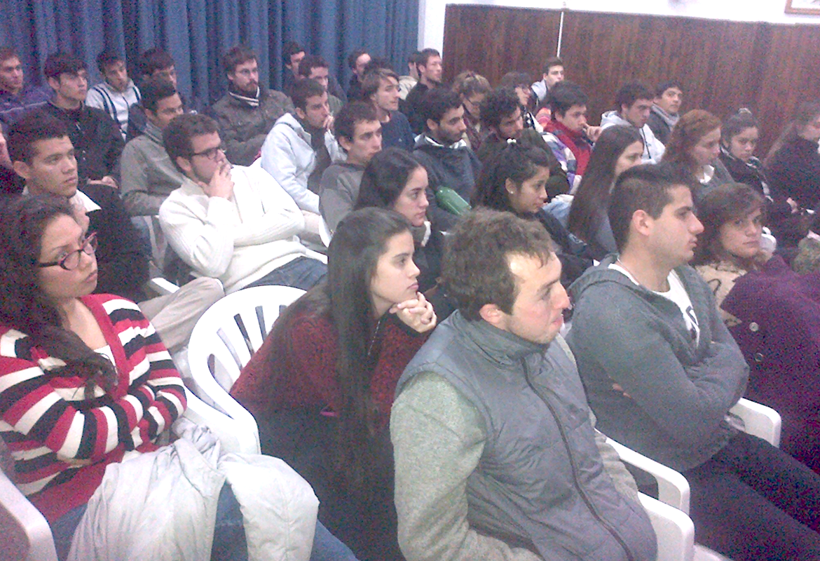 Ciclo de cine y conferencias